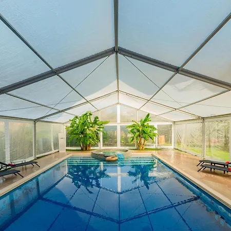 Villa Florence Tiran
